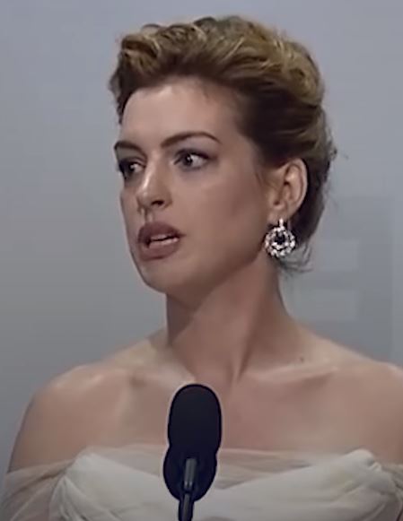 Anne Hathaway 2